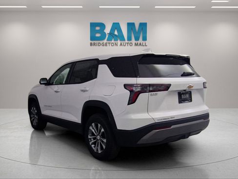 New 2026 Chevrolet Equinox LT w/ Safety and Technology Package image 5