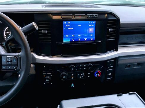 Certified 2024 Ford F250 XL w/ FX4 Off-Road Package image 6