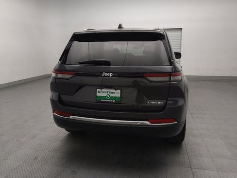 Used 2023 Jeep Grand Cherokee Laredo RWD image 7