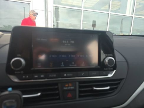 Certified 2024 Nissan Altima 2.5 S FWD image 16