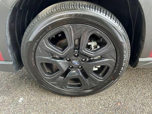 Used 2025 Subaru Ascent Bronze Edition image 10