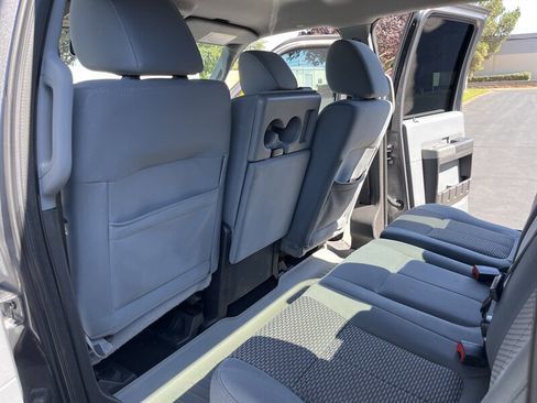 Used 2011 Ford F250 XLT w/ XLT Premium Pkg image 29