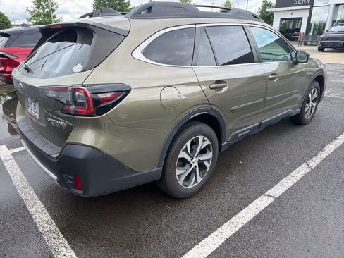 Used 2022 Subaru Outback Limited AWD/4WD image 3