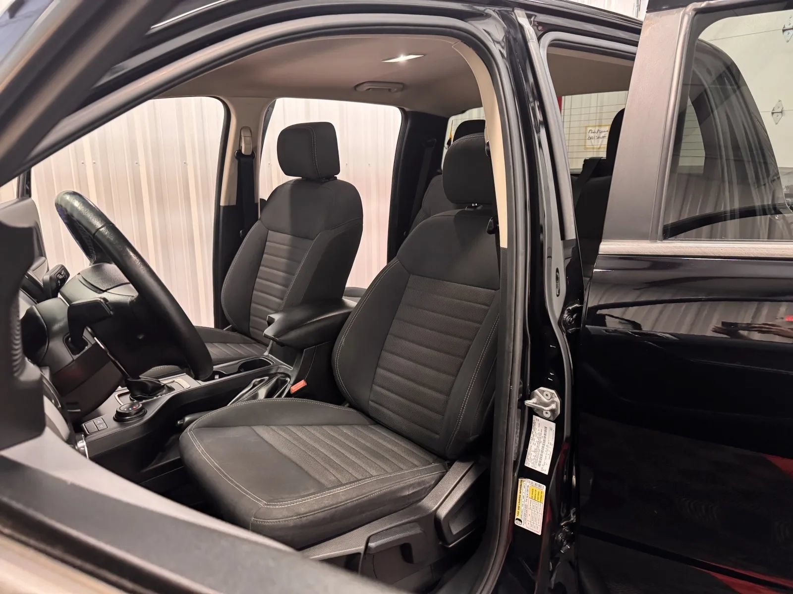 Used 2023 Ford Ranger XLT w/ Equipment Group 301A Mid AWD/4WD image 34