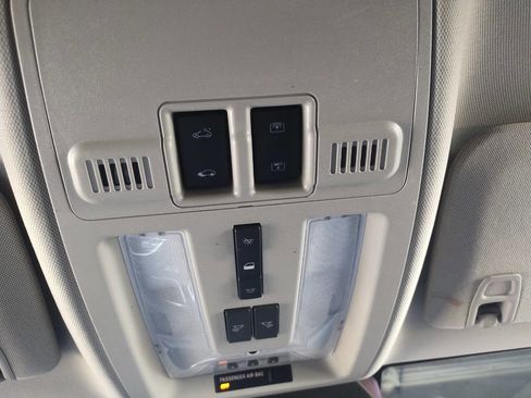 Used 2015 Cadillac SRX Premium image 12