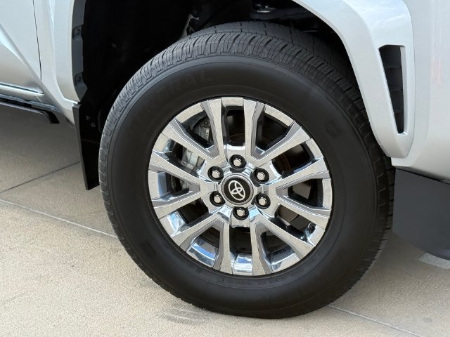 Used 2024 Toyota Tacoma Limited w/ Limited Package (LT) AWD/4WD image 5