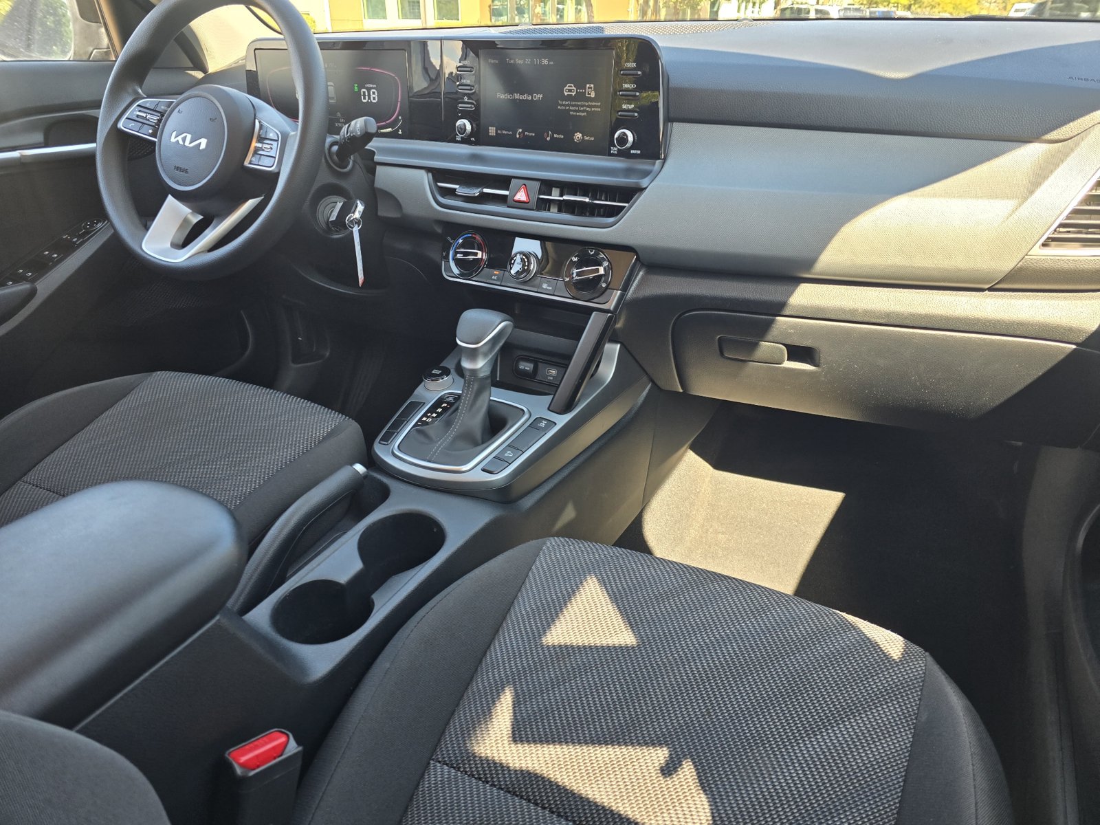 Used 2024 Kia Seltos LX AWD/4WD image 27