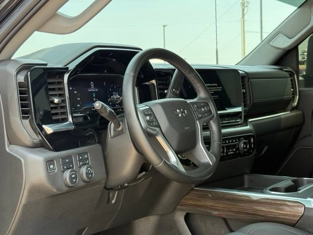Used 2025 Chevrolet Silverado 2500 LT w/ Trail Boss Package AWD/4WD image 27