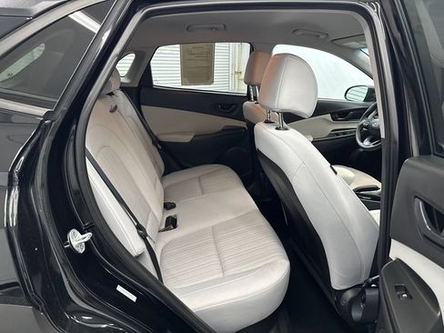 Used 2023 Hyundai Kona SEL FWD image 16