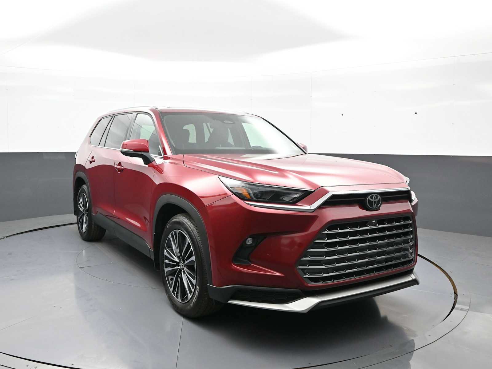 Certified 2026 Toyota Grand Highlander AWD Hybrid image 3