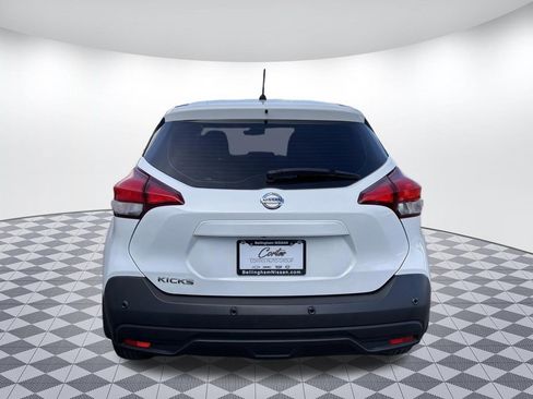 Used 2020 Nissan Kicks S FWD image 6