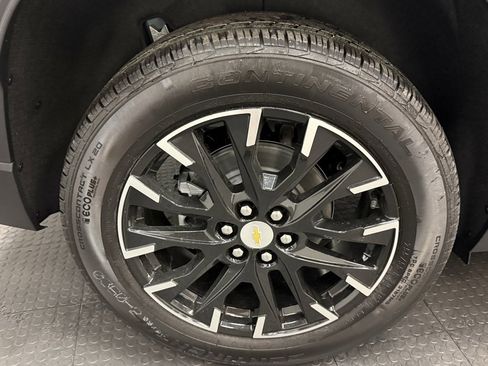 New 2026 Chevrolet Traverse LT w/ Sun and Wheel Package image 13