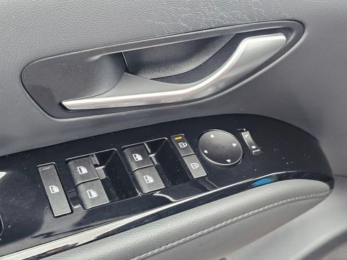 Used 2025 Hyundai Tucson Limited AWD/4WD image 22