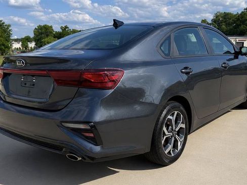 Used 2021 Kia Forte LXS FWD image 6