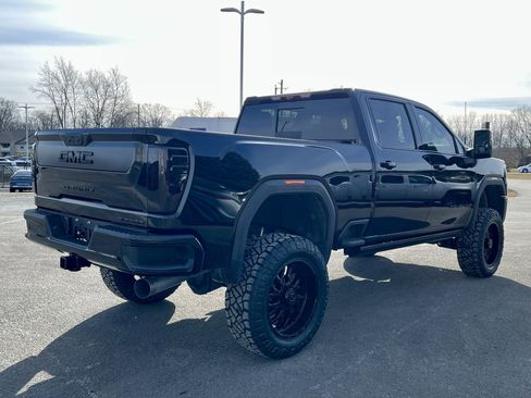 New 2026 GMC Sierra 2500 Denali w/ Denali Reserve Package image 9