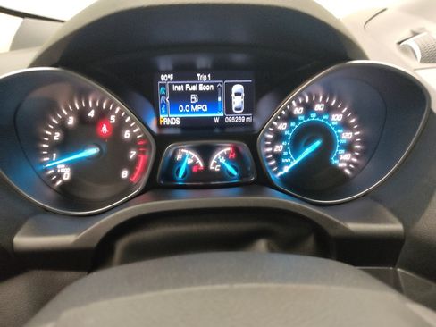 Used 2015 Ford Escape Titanium w/ Equipment Group 301A FWD image 23