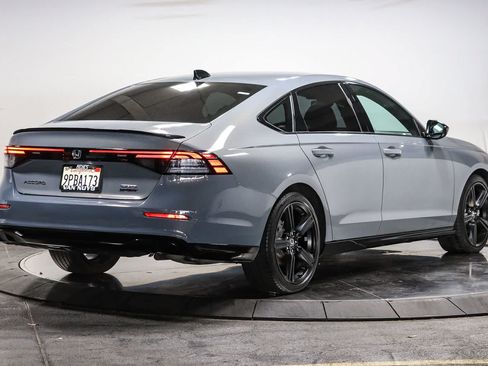 Used 2024 Honda Accord Sport image 4