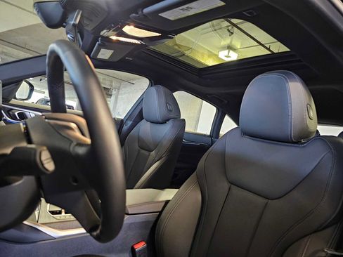 Used 2023 BMW i4 eDrive35 RWD image 25