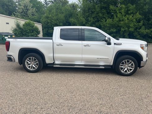 Used 2021 GMC Sierra 1500 SLT w/ SLT Premium Plus Package AWD/4WD image 9