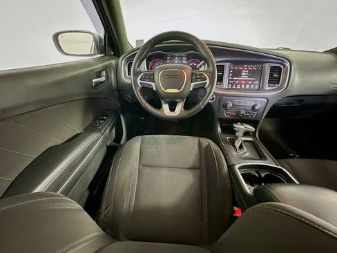 Used 2016 Dodge Charger SXT RWD image 13
