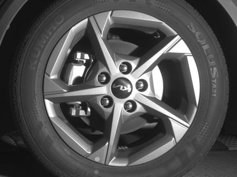 Used 2025 Kia K4 LXS image 12