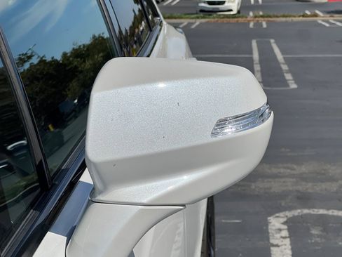 Used 2022 Cadillac XT5 Sportv w/ LPO, ONYX Package image 54