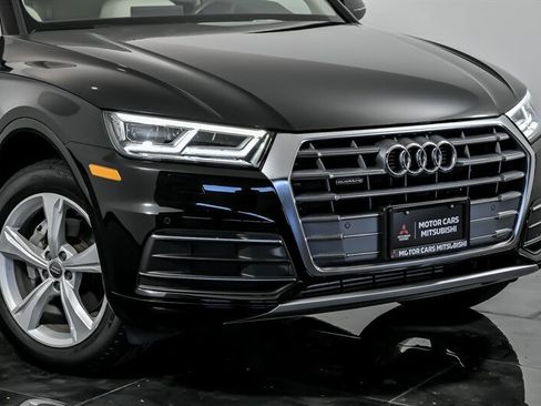 Used 2020 Audi Q5 2.0T Premium Plus image 2