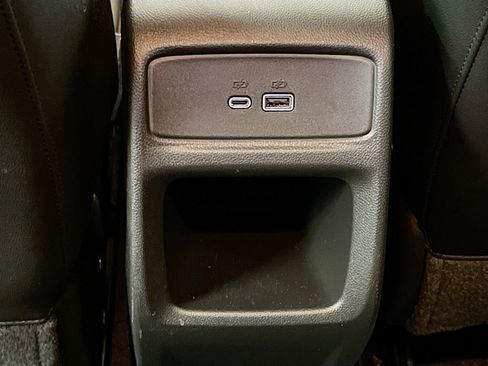 Used 2024 Chevrolet Trax RS w/ Sunroof Package FWD image 25