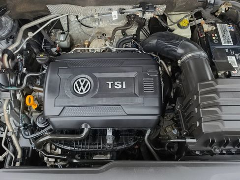 Used 2022 Volkswagen Atlas Cross Sport SE AWD/4WD image 35