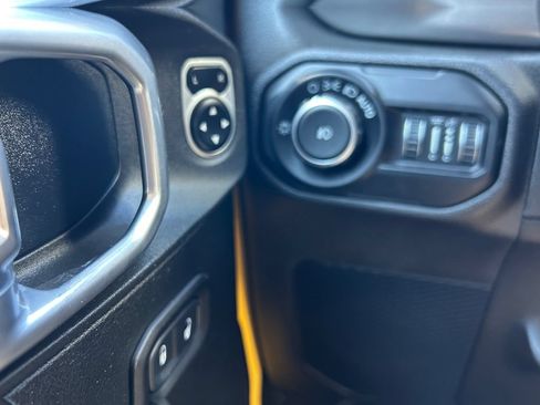 Used 2019 Jeep Wrangler Unlimited Sport S AWD/4WD image 29