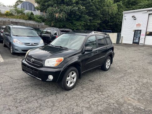 Used 2005 Toyota RAV4 4WD image 7