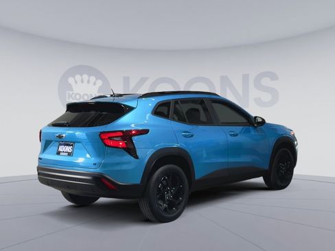 New 2026 Chevrolet Trax LT FWD image 11