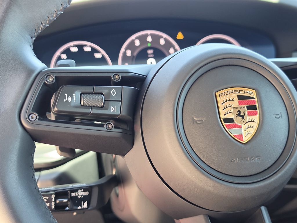 Used 2026 Porsche 911 Carrera GTS RWD image 26