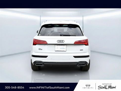 Used 2021 Audi Q5 e Prestige w/ Prestige Package image 5