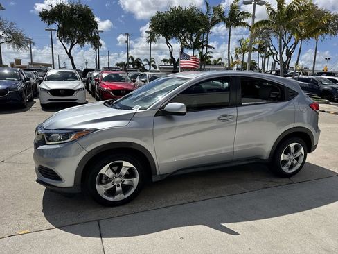 Used 2020 Honda HR-V LX image 10