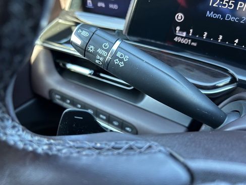 Used 2023 Cadillac Escalade ESV Sport Platinum image 57