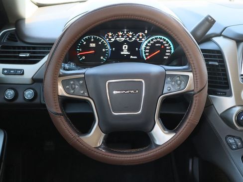 Used 2018 GMC Yukon XL Denali w/ Denali Ultimate Package AWD/4WD image 14