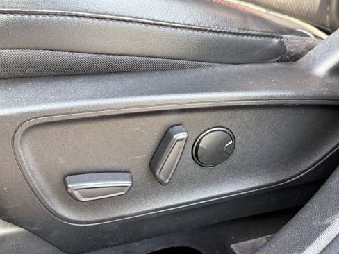 Used 2023 Ford Escape ST-Line image 15