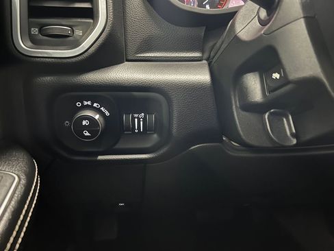 Used 2022 RAM 2500 Laramie w/ Chrome Appearance Group AWD/4WD image 25