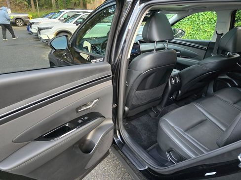 Used 2022 Hyundai Tucson Limited image 15