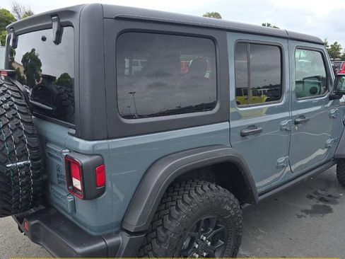 Used 2025 Jeep Wrangler Unlimited Sport S 4xe AWD/4WD image 3