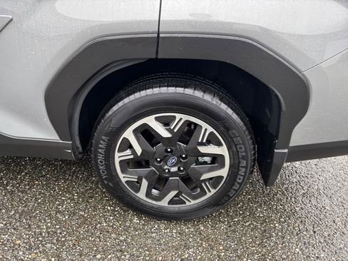 Certified 2025 Subaru Forester Premium AWD/4WD image 24