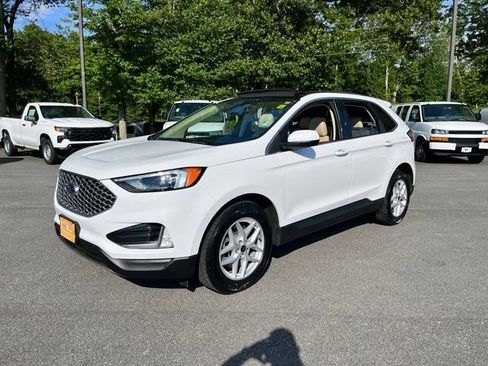 Used 2023 Ford Edge SEL w/ Convenience Package AWD/4WD image 2