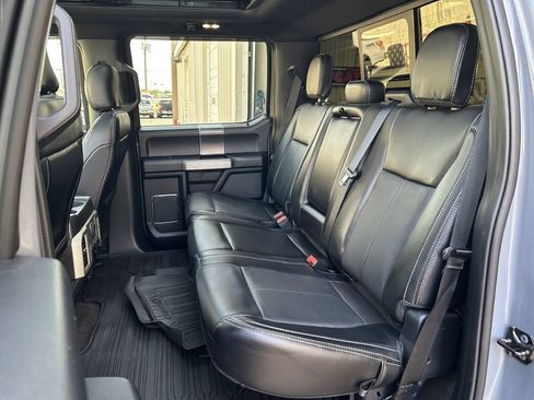 Used 2020 Ford F150 Lariat w/ Equipment Group 502A Luxury AWD/4WD image 14