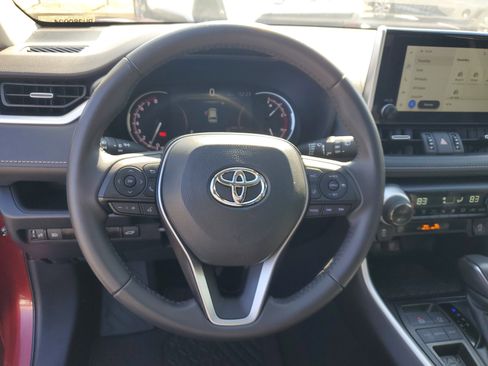 Used 2023 Toyota RAV4 XLE Premium FWD image 26