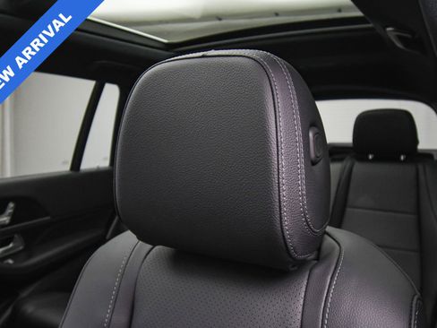 Used 2025 Mercedes-Benz GLS 450 4MATIC image 53