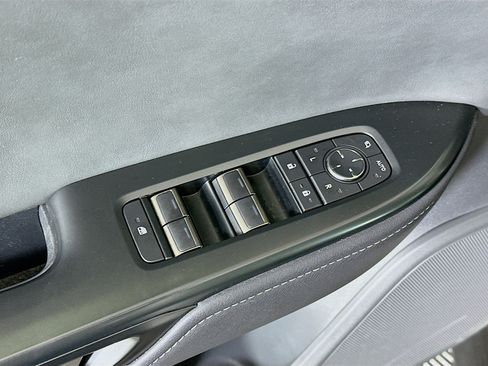 Used 2024 Lexus RZ 300e Premium w/ Accessory Package (Z1) FWD image 15