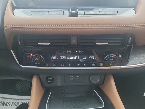 New 2026 Nissan Rogue Platinum image 18