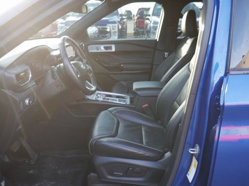 Used 2022 Ford Explorer ST w/ Equipment Group 401A image 2