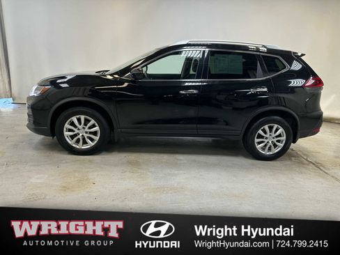 Used 2019 Nissan Rogue SV AWD/4WD image 7